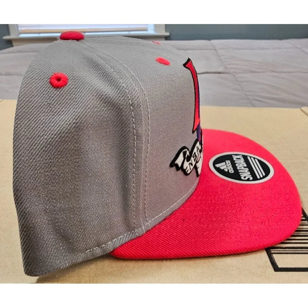 adidas® Los Angeles‎ Clippers NBA Snapback Cap in Grey/Red